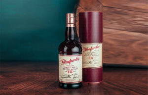 グレンファークラス21年は個性が控えめ？味や飲み方の違いを本音